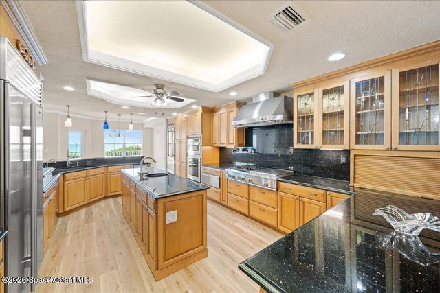 1 Eighth Avenue 1202, Indialantic, FL 32903
