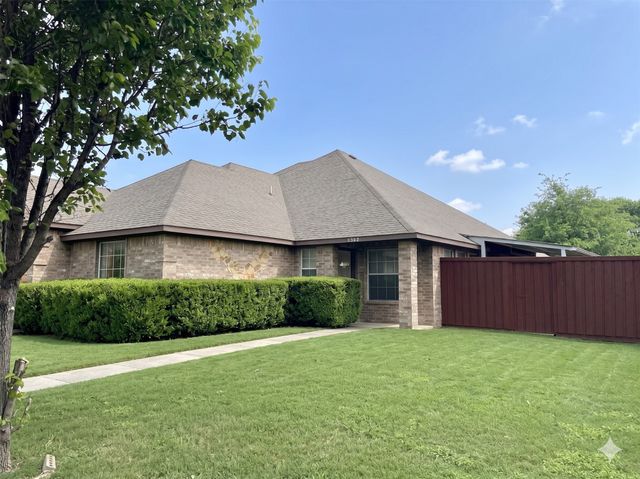 1987 Castle Drive, Garland, TX 75040