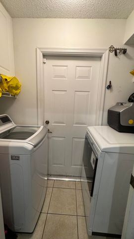 10666 Pelican Drive, Wellington, FL 33414