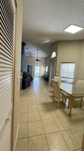 10666 Pelican Drive, Wellington, FL 33414