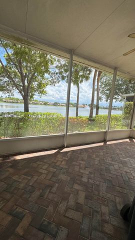 10666 Pelican Drive, Wellington, FL 33414