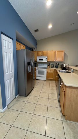 10666 Pelican Drive, Wellington, FL 33414