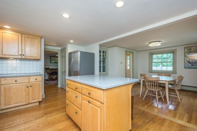 47 Seminole Road, Acton, MA 01720