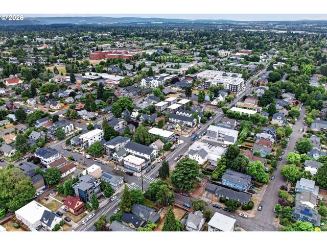 24 Ne GOING St, Portland, OR 97211
