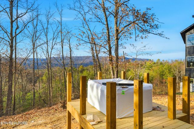 2305 Village Circle, Sevierville, TN 37876