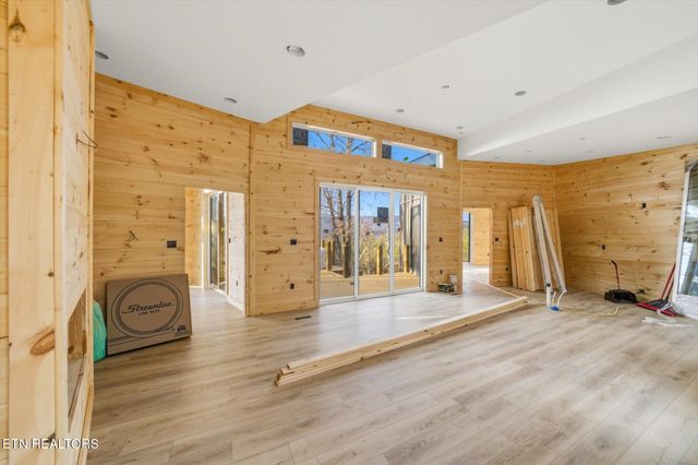 2305 Village Circle, Sevierville, TN 37876