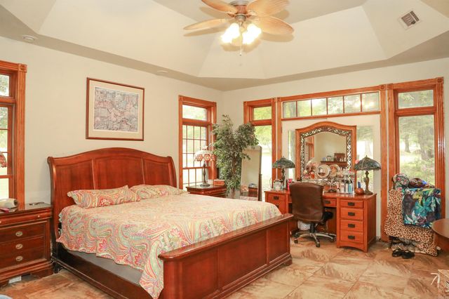 10812 Bay Ridge Drive, Dardanelle, AR 72834