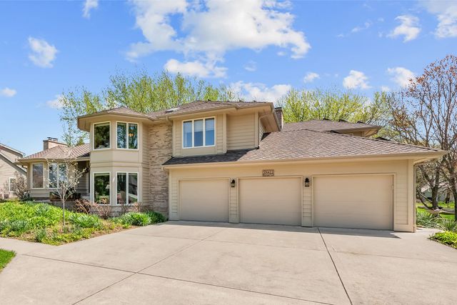 5N411 Harvest Lane, St. Charles, IL 60175