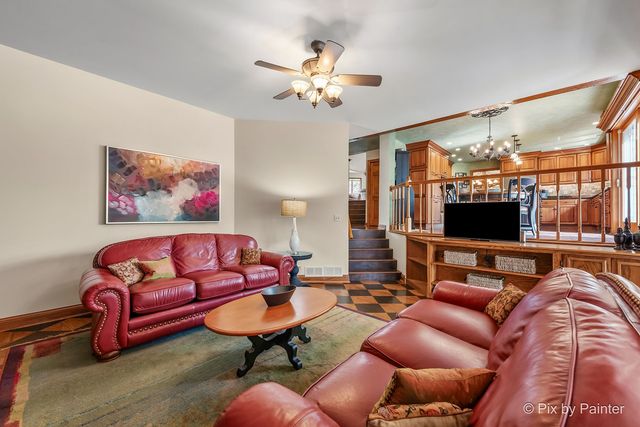 5N411 Harvest Lane, St. Charles, IL 60175