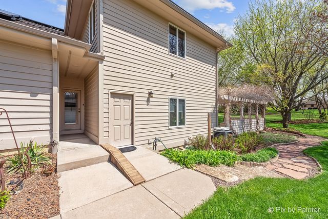 5N411 Harvest Lane, St. Charles, IL 60175
