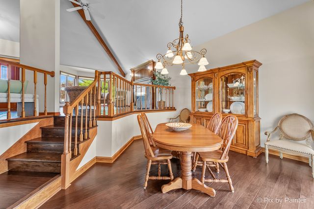 5N411 Harvest Lane, St. Charles, IL 60175