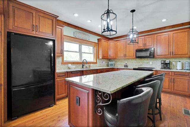 264 Waterfront Way, Ten Mile, TN 37880