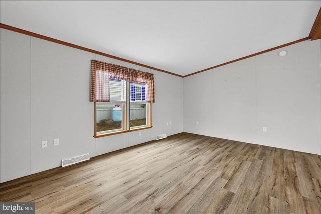 126 BROWNSTONE PARK, Hummelstown, PA 17036