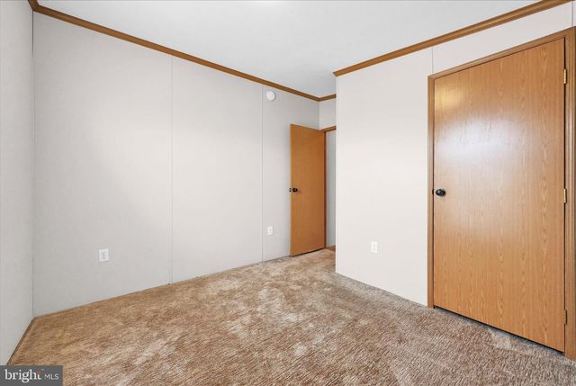 126 BROWNSTONE PARK, Hummelstown, PA 17036