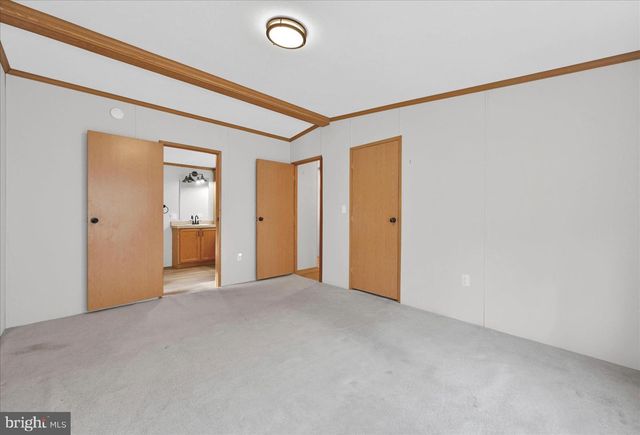 126 BROWNSTONE PARK, Hummelstown, PA 17036