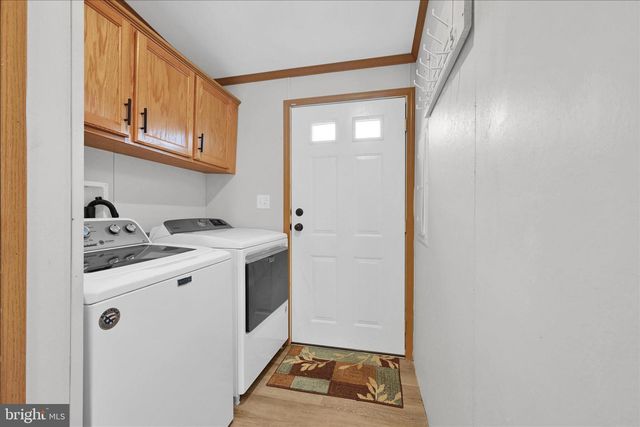 126 BROWNSTONE PARK, Hummelstown, PA 17036