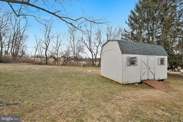 126 BROWNSTONE PARK, Hummelstown, PA 17036