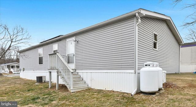 126 BROWNSTONE PARK, Hummelstown, PA 17036