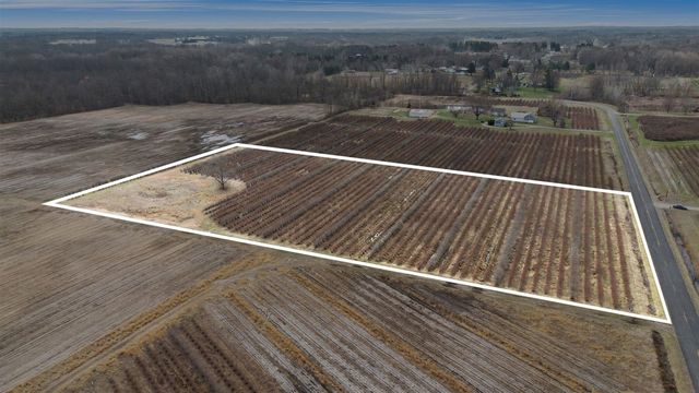 45601 72nd Street, Watervliet, MI 49098