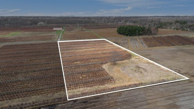 45601 72nd Street, Watervliet, MI 49098