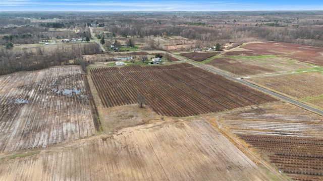 45601 72nd Street, Watervliet, MI 49098