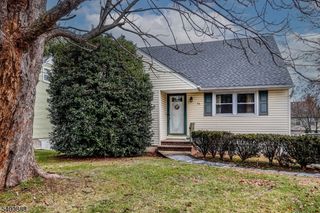 56 Homer Pl, Metuchen Boro, NJ 08840