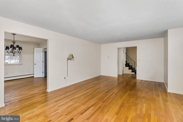 11 MOUNTAIN VIEW, Ewing, NJ 08628