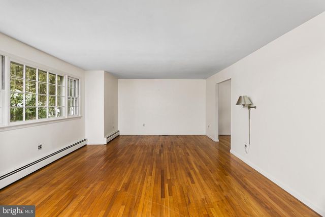 11 MOUNTAIN VIEW, Ewing, NJ 08628