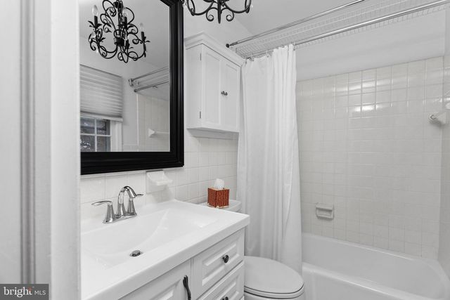 11 MOUNTAIN VIEW, Ewing, NJ 08628