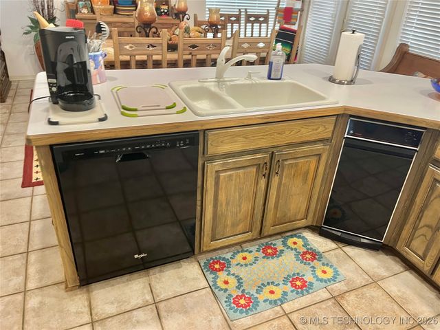 5168 Tower Drive, Kingston, OK 73439