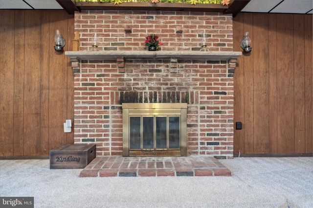 128 W ELM AVE, Lindenwold, NJ 08021