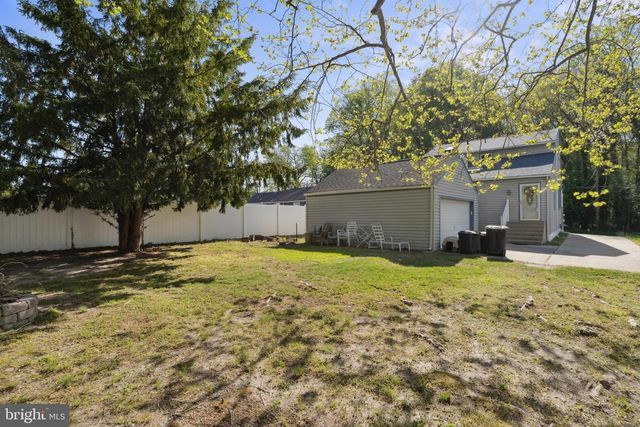 128 W ELM AVE, Lindenwold, NJ 08021