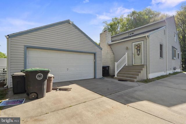 128 W ELM AVE, Lindenwold, NJ 08021