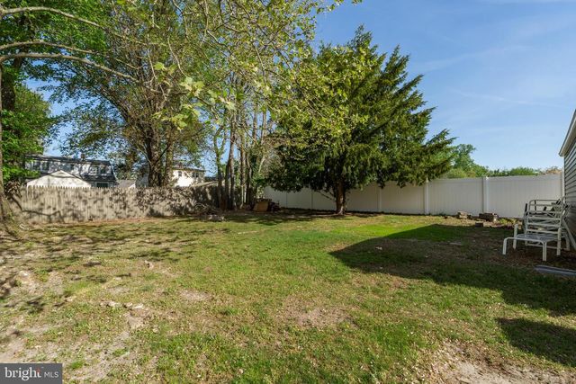 128 W ELM AVE, Lindenwold, NJ 08021