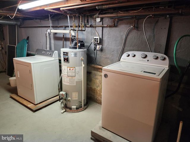 128 W ELM AVE, Lindenwold, NJ 08021