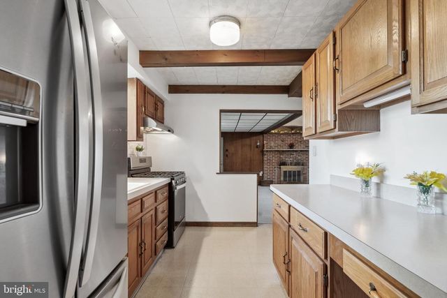 128 W ELM AVE, Lindenwold, NJ 08021