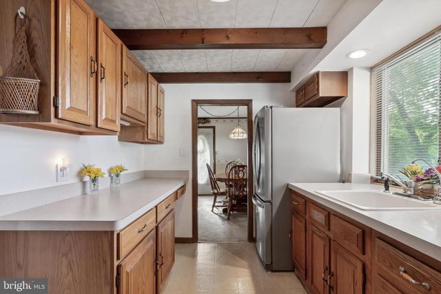 128 W ELM AVE, Lindenwold, NJ 08021