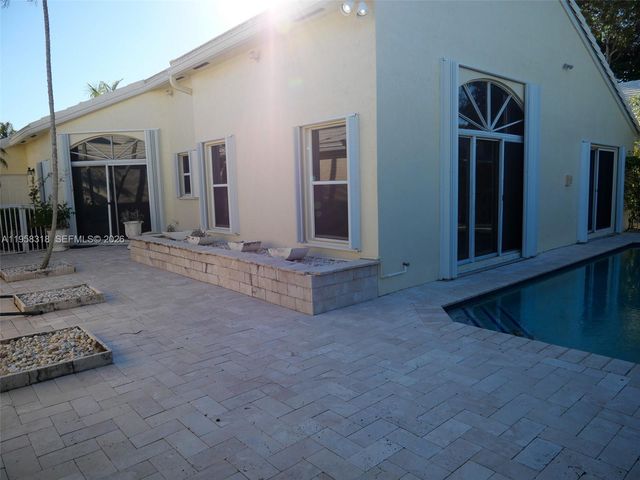 15251 Wilshire Way 15251, Pembroke Pines, FL 33027