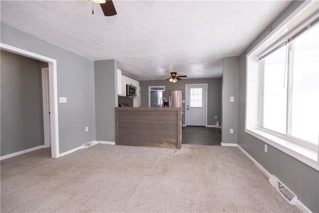 1026 Roosevelt Way, New Alexandria, PA 15670