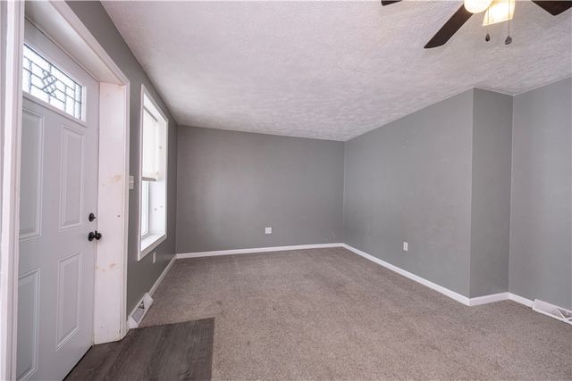 1026 Roosevelt Way, New Alexandria, PA 15670