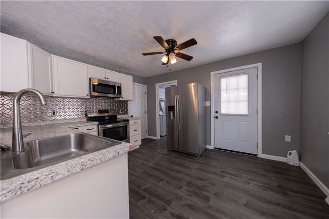 1026 Roosevelt Way, New Alexandria, PA 15670