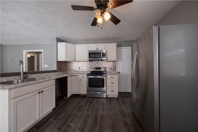 1026 Roosevelt Way, New Alexandria, PA 15670