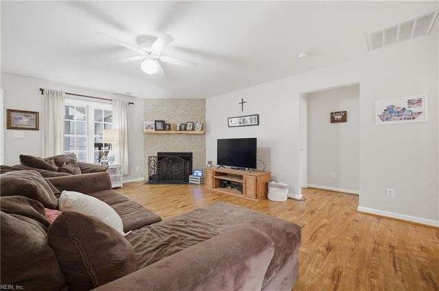 4253 Birdella DR, Williamsburg, VA 23188