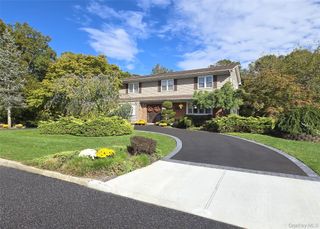 7 Royal Oaks Drive, Centereach, NY 11720