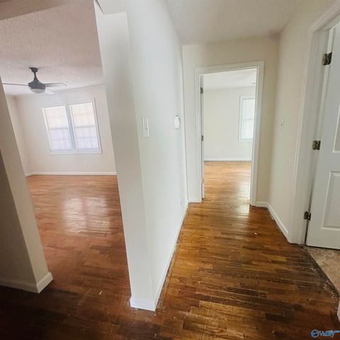 225 NW 8th Avenue, Decatur, AL 35601