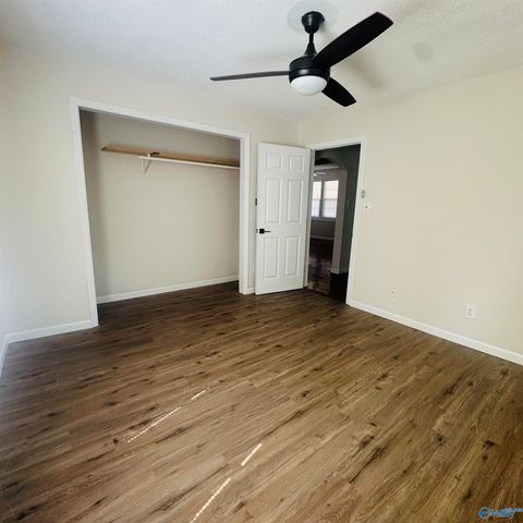 225 NW 8th Avenue, Decatur, AL 35601