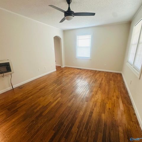 225 NW 8th Avenue, Decatur, AL 35601