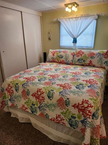2207 INDIANA AVENUE, Bradenton, FL 34207
