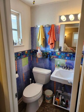 2207 INDIANA AVENUE, Bradenton, FL 34207