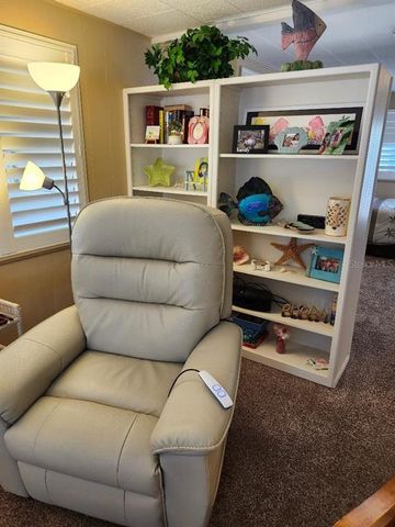 2207 INDIANA AVENUE, Bradenton, FL 34207